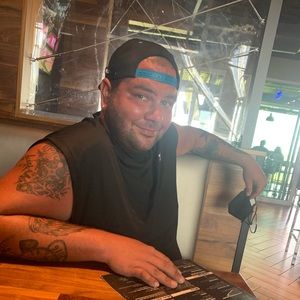 Meet your Posher, Carson